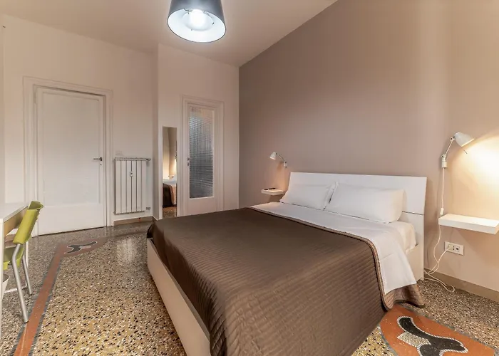 Guest house Azzurra - Metro Lodi & Wi-fi Rome
